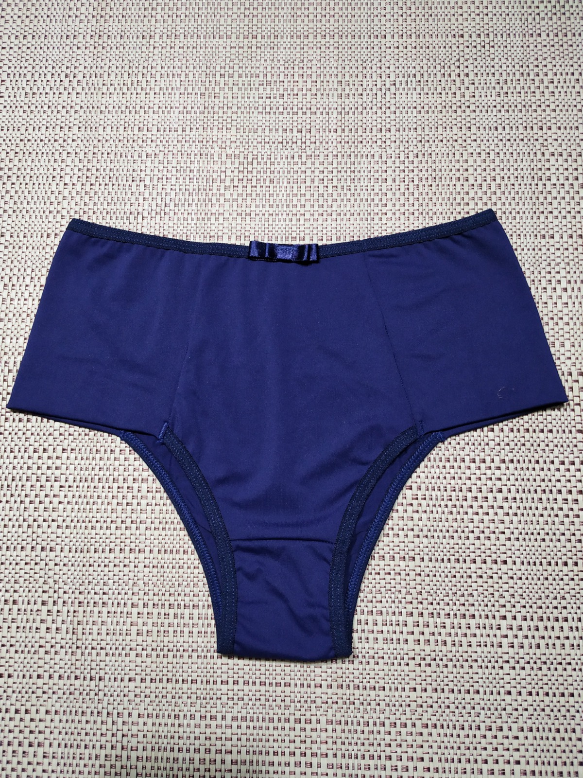 Calcinha Microfibra – Cláudia — Calcinhas Femininas, Leve Tudo com Desconto — SKU 487679. Cor: Aço, Frozen, Lilás, Romance. Tamanho: M, G, GG